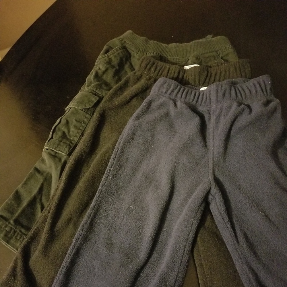 18-24M 2 Sweat Pants 1 Regular black Pants